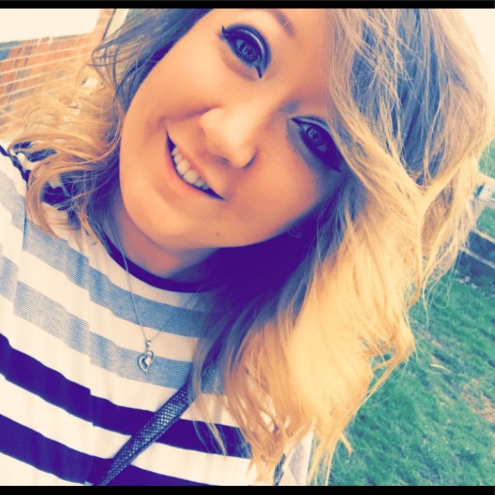 Meet your Posher, Kassie